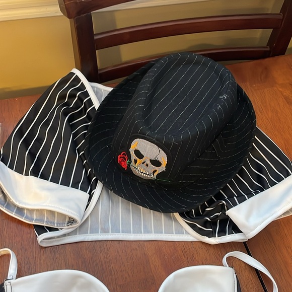 American Gangsta Halloween costume! Worn 1x size medium, excellent condition! - Picture 6 of 11